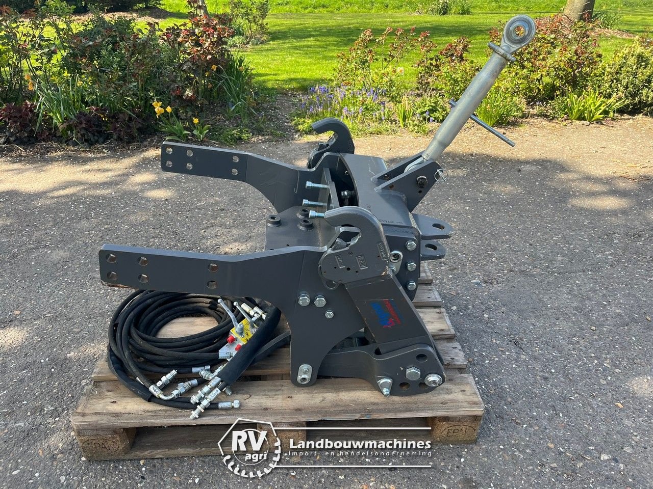 Fronthydraulik a típus Valtra Fronthef, Neumaschine ekkor: Zoeterwoude (Kép 4)