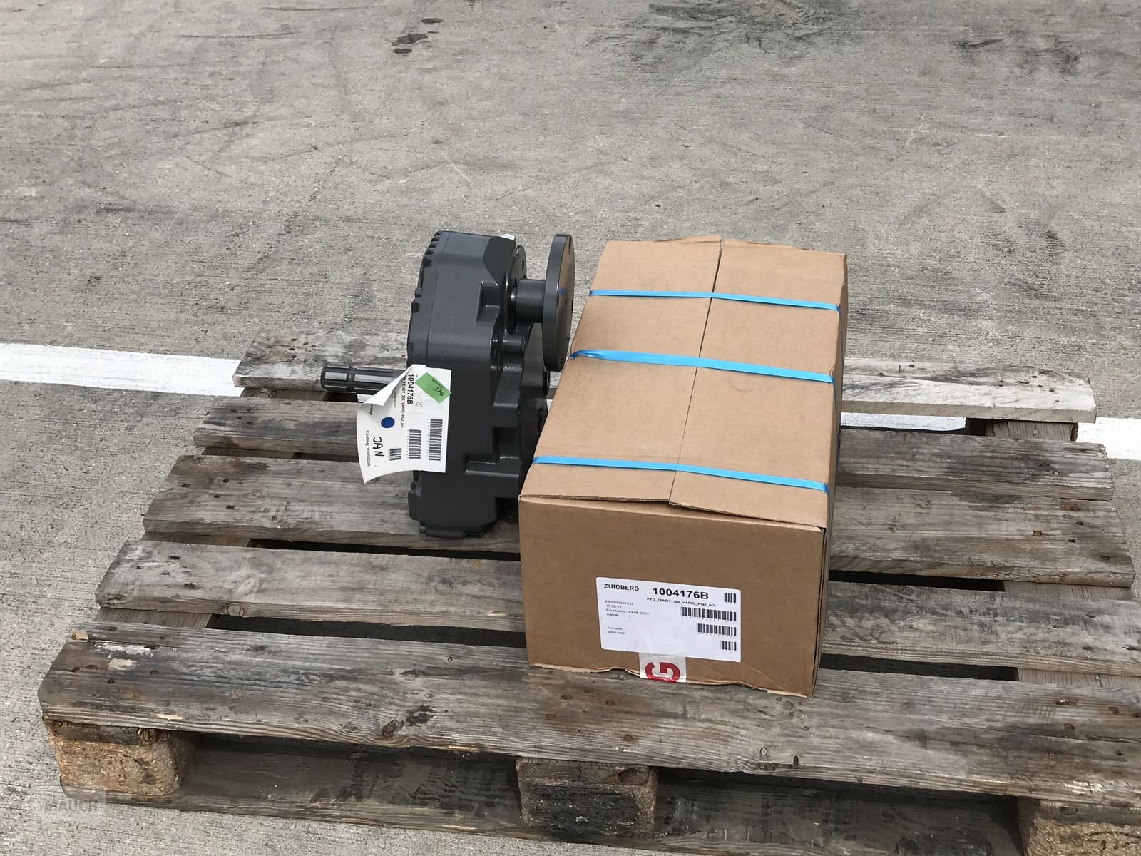 Fronthydraulik typu Zuidberg Frontzapfwelle passend zum Fendt 300 Vario, Neumaschine v Burgkirchen (Obrázek 4)