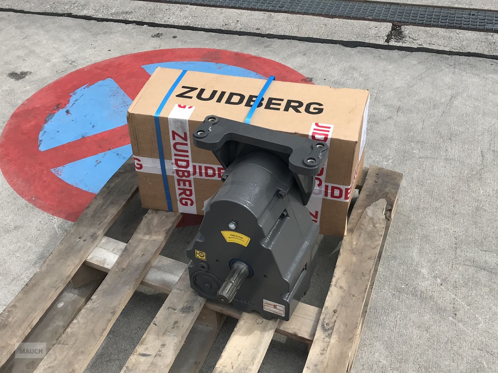 Fronthydraulik του τύπου Zuidberg Frontzapfwelle passend zur Valtra G - Serie, Neumaschine σε Burgkirchen (Φωτογραφία 1)