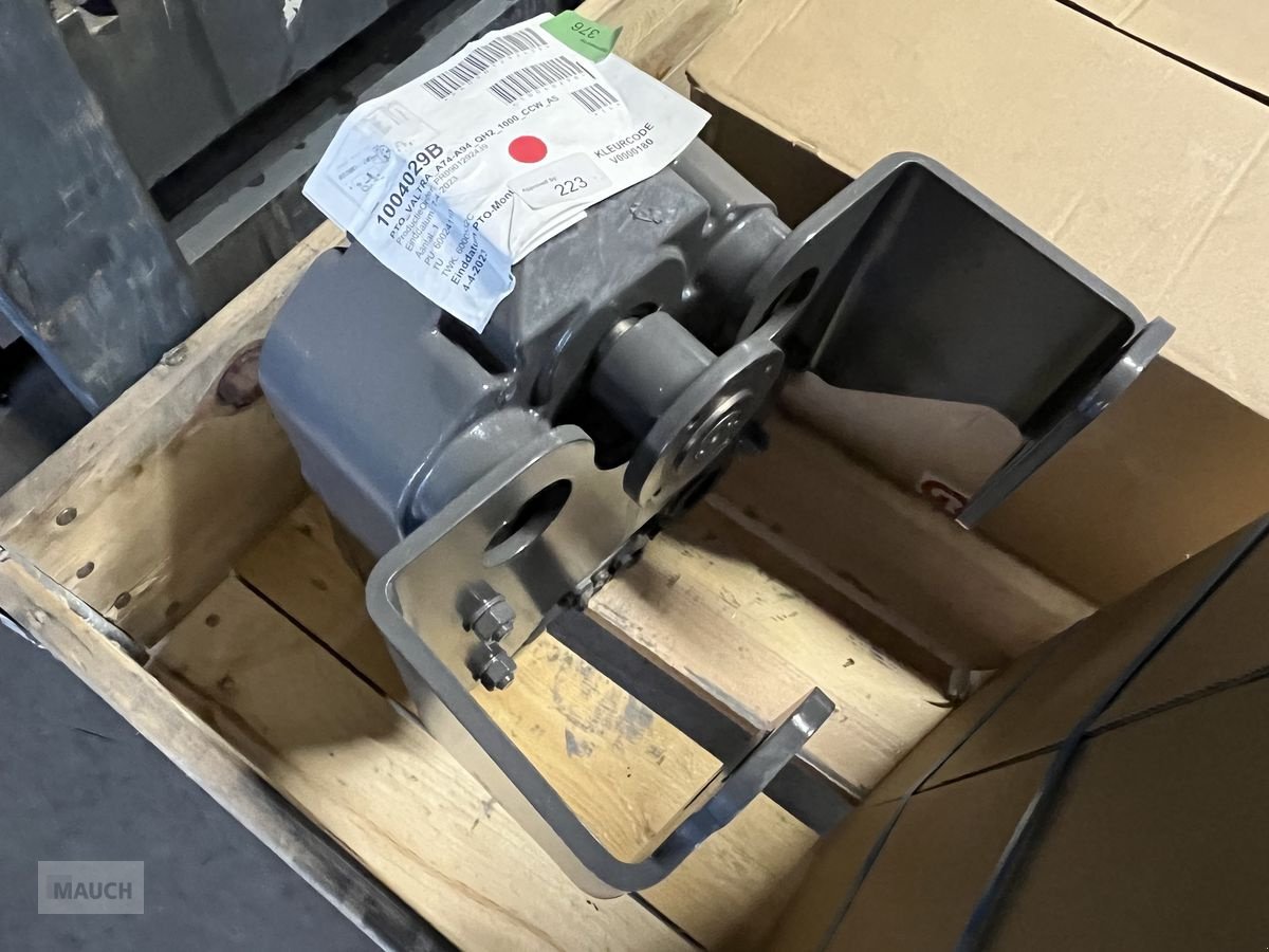 Fronthydraulik a típus Zuidberg Frontzapfwelle zu Valtra A74/75 - A94/95, Neumaschine ekkor: Burgkirchen (Kép 1)