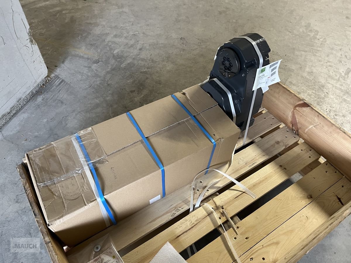 Fronthydraulik typu Zuidberg Frontzapfwelle zu Valtra T-Serie, Neumaschine v Burgkirchen (Obrázek 6)