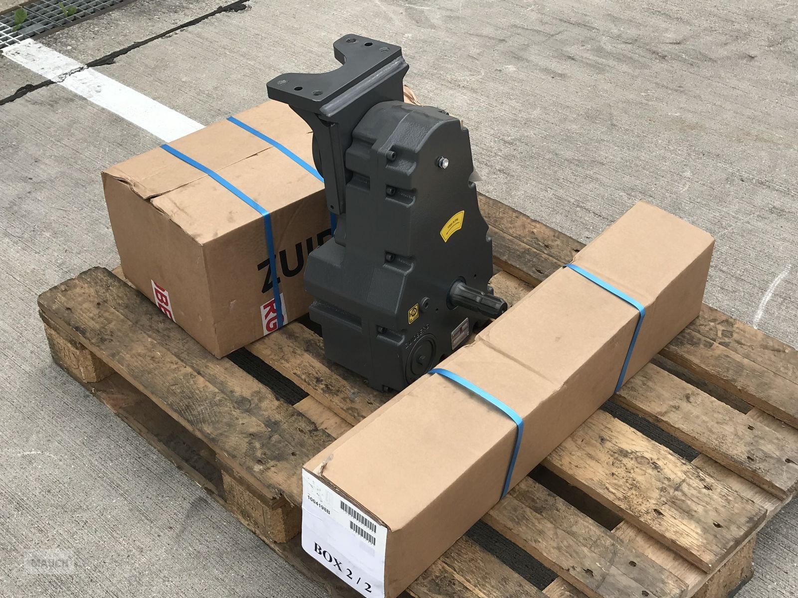 Fronthydraulik типа Zuidberg Frontzapfwelle zum MF 7S Efficient + Exclusive, Neumaschine в Burgkirchen (Фотография 1)