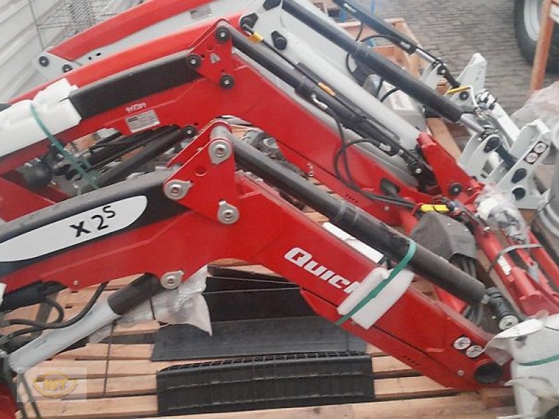 Frontlader des Typs Alö Frontlader X2DMEURO QC43rd, Neumaschine in Mühlhausen-Görmar