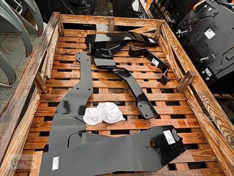 Frontlader of the type Alö Konsolen für Massey Ferguson, Neumaschine in Rittersdorf (Picture 1)