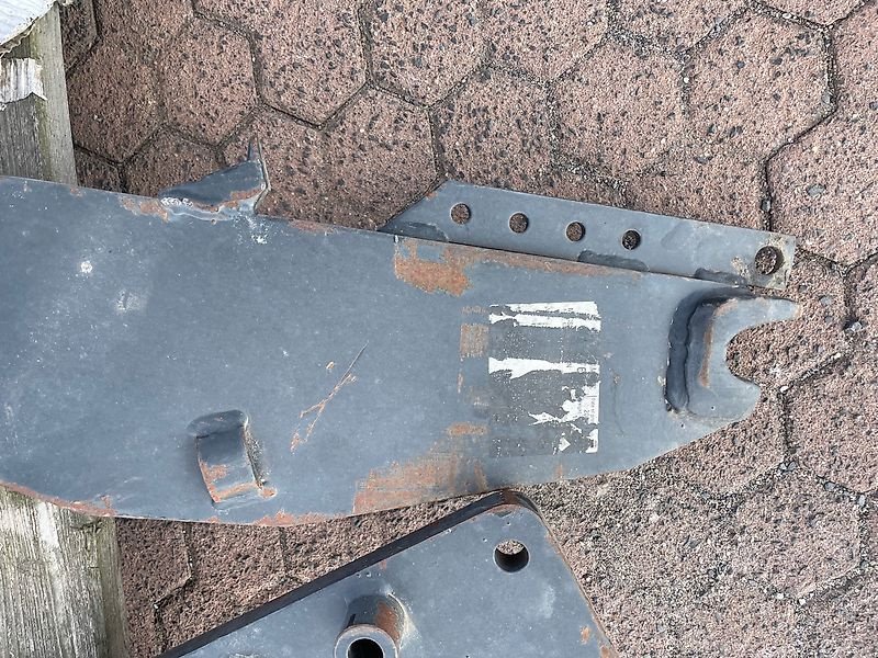Frontlader tipa Alö Konsolen passend für Massey Ferguson, Gebrauchtmaschine u Steinau  (Slika 5)