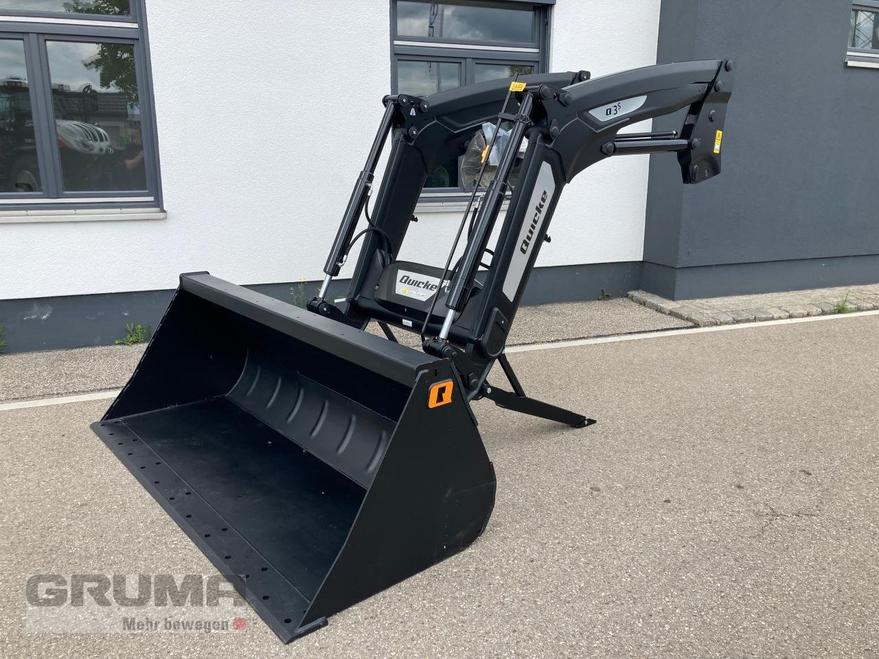 Frontlader typu Alö Q3S, Neumaschine v Friedberg-Derching (Obrázek 1)