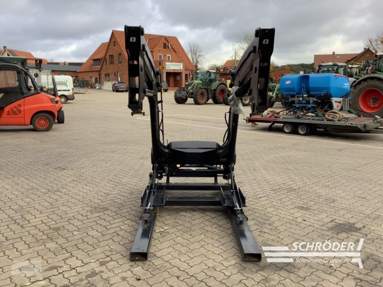 Frontlader of the type Alö Q4 MDM EURO, Neumaschine in Völkersen (Picture 5)