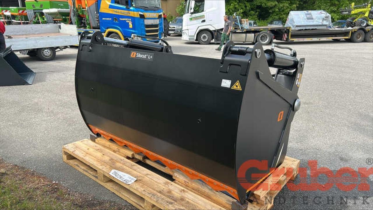 Frontlader of the type Alö Silocut L+200 Silageschneidewerkzeug, Neumaschine in Ampfing (Picture 5)