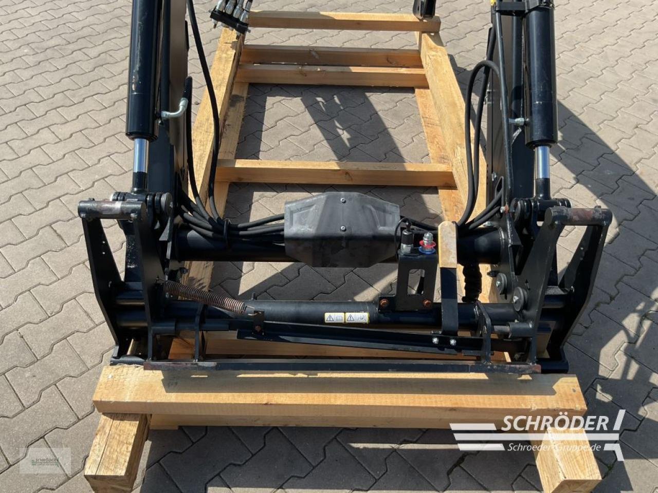 Frontlader des Typs Alö X3 SDM EURO, Gebrauchtmaschine in Völkersen (Bild 2)