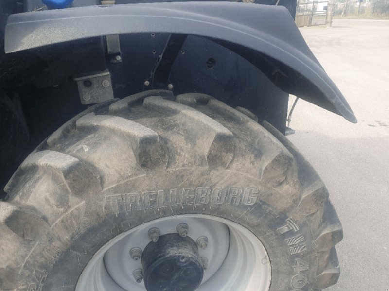 Frontlader of the type Case IH 742, Gebrauchtmaschine in DOMFRONT (Picture 4)