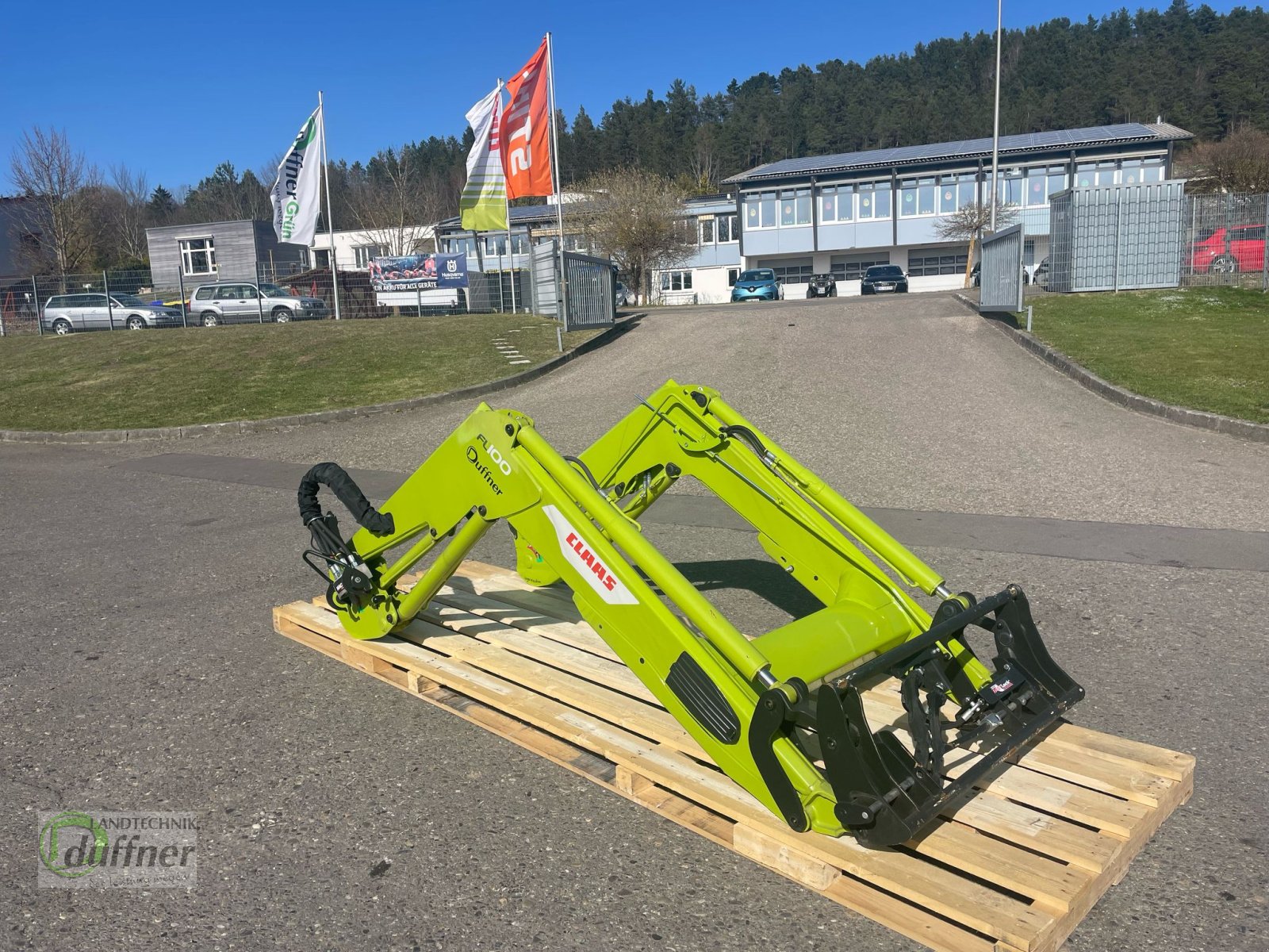 Frontlader des Typs CLAAS FL 100, Gebrauchtmaschine in Münsingen (Bild 1)
