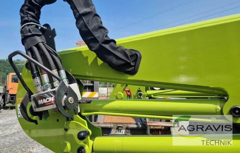 Frontlader of the type CLAAS FL 120, Neumaschine in Meschede (Picture 4)