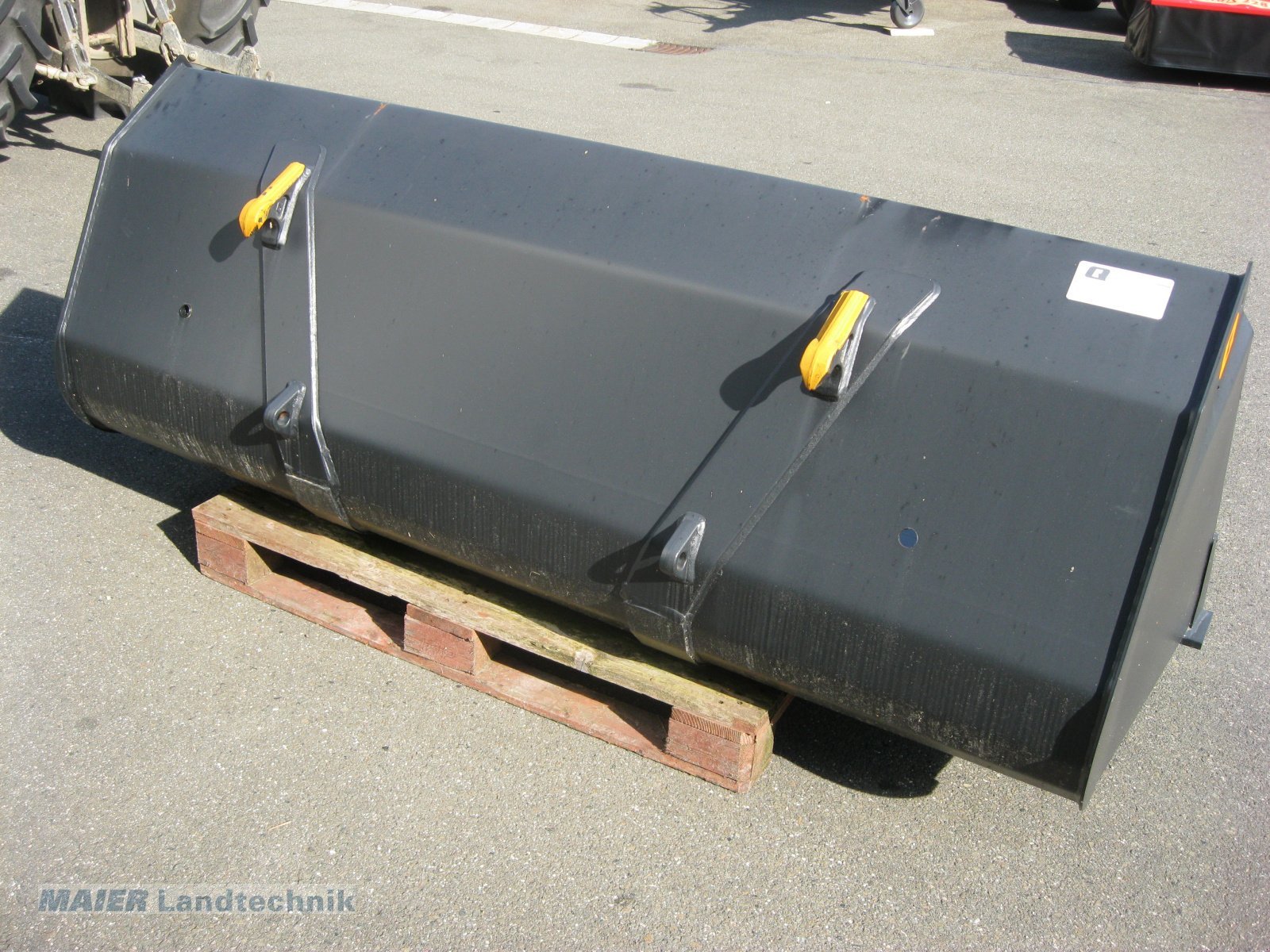 Frontlader of the type Deutz-Fahr Frontladerschaufel GM 215, Neumaschine in Dieterskirchen (Picture 3)