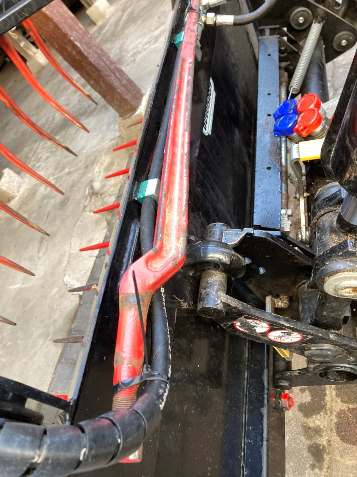 Frontlader Türe ait Düvelsdorf Silogabel 1,8m, Gebrauchtmaschine içinde Otzberg (resim 3)