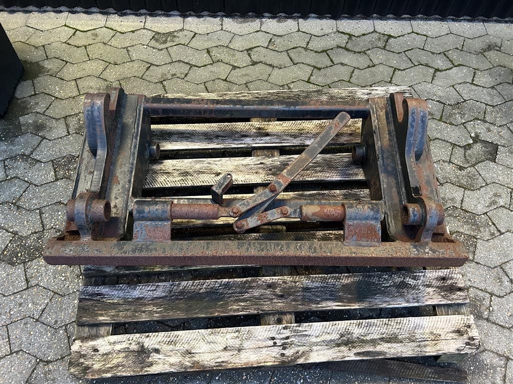 Frontlader des Typs Euro Beslag til påsvejsning, Gebrauchtmaschine in Give (Bild 1)