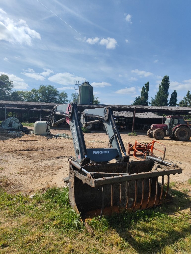 Frontlader typu Faucheux FXM 120 SERIE 2, Gebrauchtmaschine v LACAPELLE-MARIVAL (Obrázek 1)