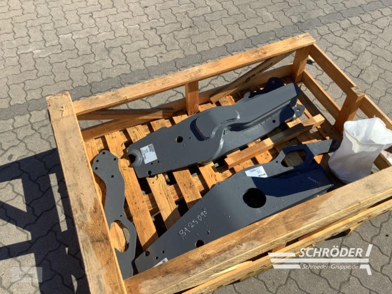 Frontlader des Typs Fendt ALÖ ANBAUKONSOLEN FENDT 700-724 GEN6, Gebrauchtmaschine in Völkersen (Bild 1)