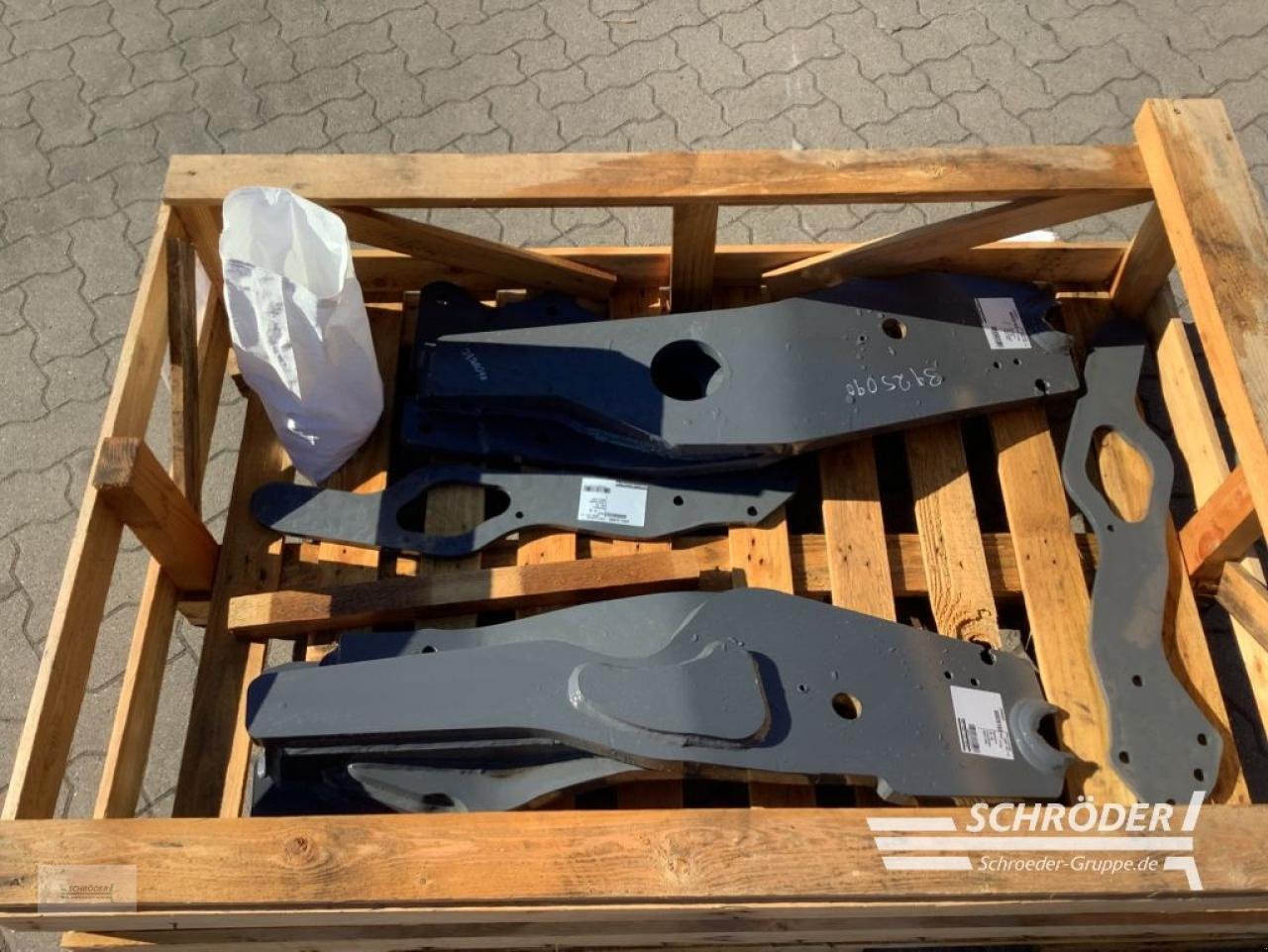 Frontlader des Typs Fendt ALÖ ANBAUKONSOLEN FENDT 700-724 GEN6, Gebrauchtmaschine in Völkersen (Bild 3)