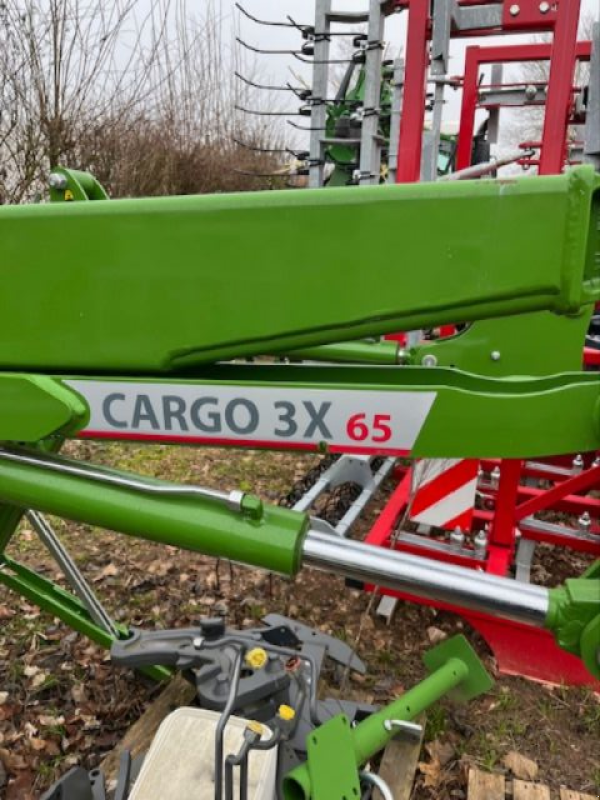 Frontlader of the type Fendt CARGO 3X65, Gebrauchtmaschine in CHAMPLECY (Picture 2)