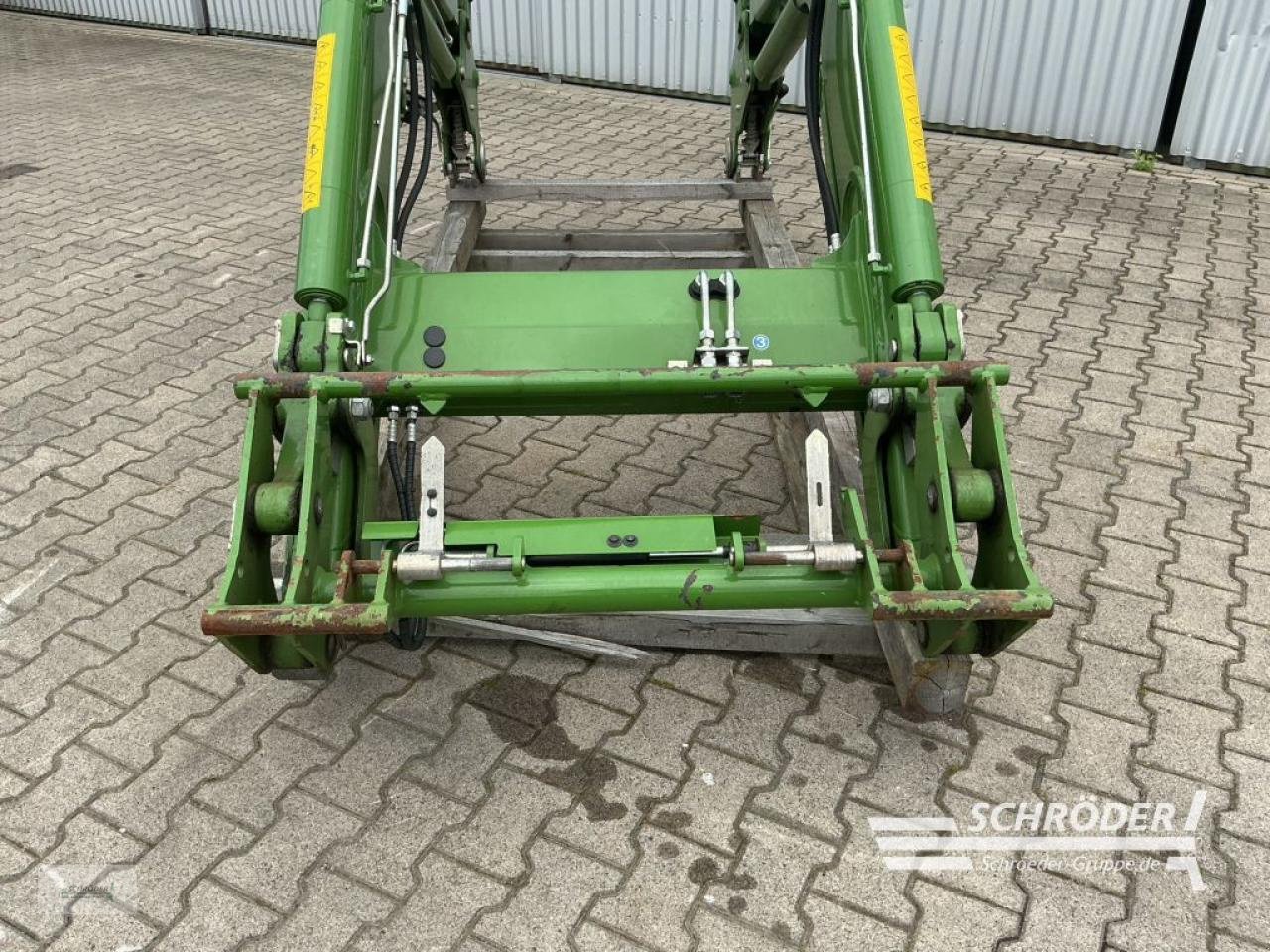 Frontlader des Typs Fendt CARGO 4 X/80 DW, Gebrauchtmaschine in Norden (Bild 3)