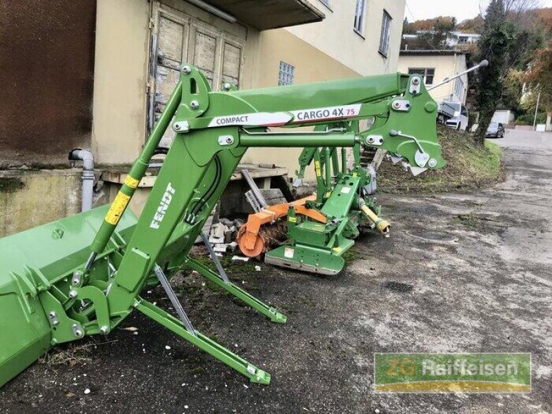 Frontlader des Typs Fendt CARGO 4x/75 Compac, Neumaschine in Waldshut-Tiengen (Bild 1)