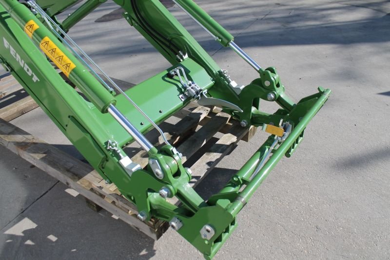 Frontlader des Typs Fendt CARGO 4X80, Neumaschine in Straubing (Bild 4)