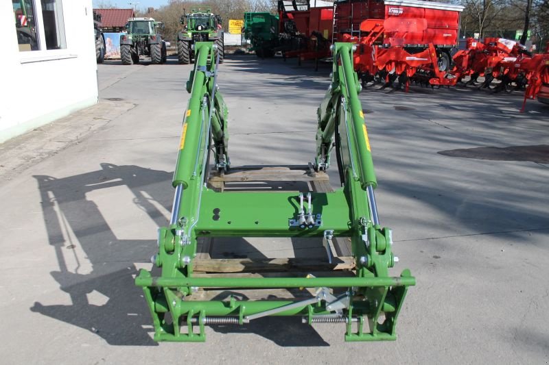 Frontlader des Typs Fendt CARGO 4X80, Neumaschine in Straubing (Bild 3)