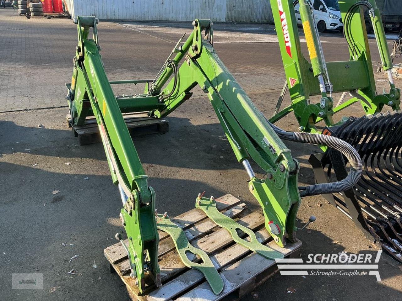 Frontlader du type Fendt CARGO 5X/85 DW, Gebrauchtmaschine en Friedland (Photo 8)