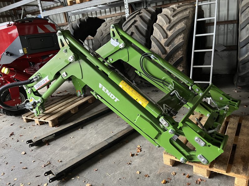 Frontlader of the type Fendt CARGO 5X/90, Neumaschine in Donaueschingen (Picture 1)