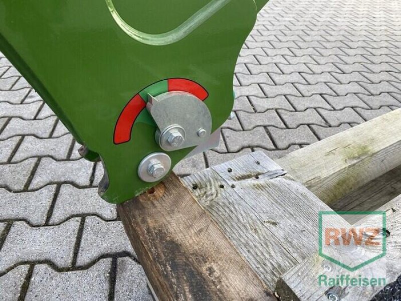 Frontlader of the type Fendt Cargo 6.100 Profi - 3. V, Vorführmaschine in Alsfeld (Picture 11)