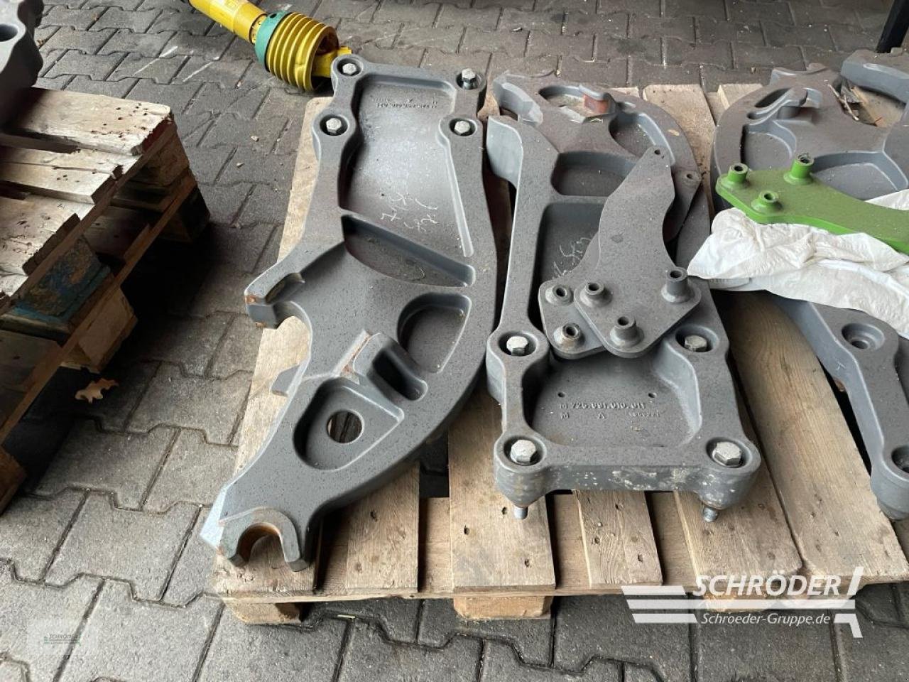 Frontlader of the type Fendt FRONTLADERANBAUTEILE FENDT 700 S4/GEN6, Gebrauchtmaschine in Westerstede (Picture 1)