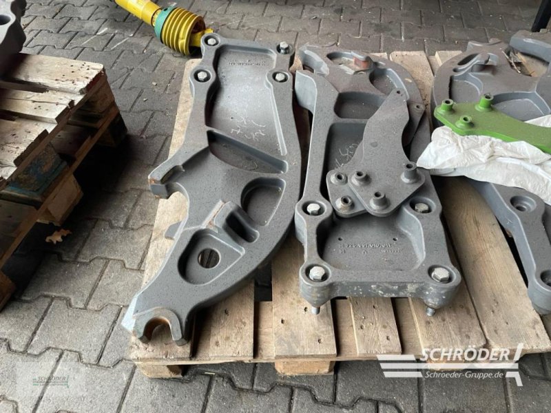 Frontlader des Typs Fendt FRONTLADERANBAUTEILE FENDT 700 S4/GEN6, Gebrauchtmaschine in Westerstede (Bild 1)