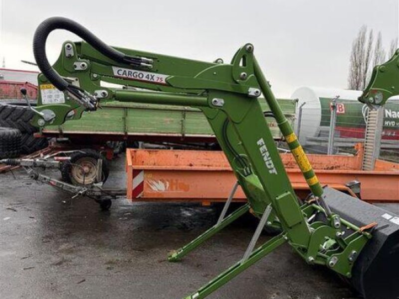 Frontlader van het type Fendt FRONTLADERSCHWINGE, Neumaschine in Fröndenberg (Foto 1)