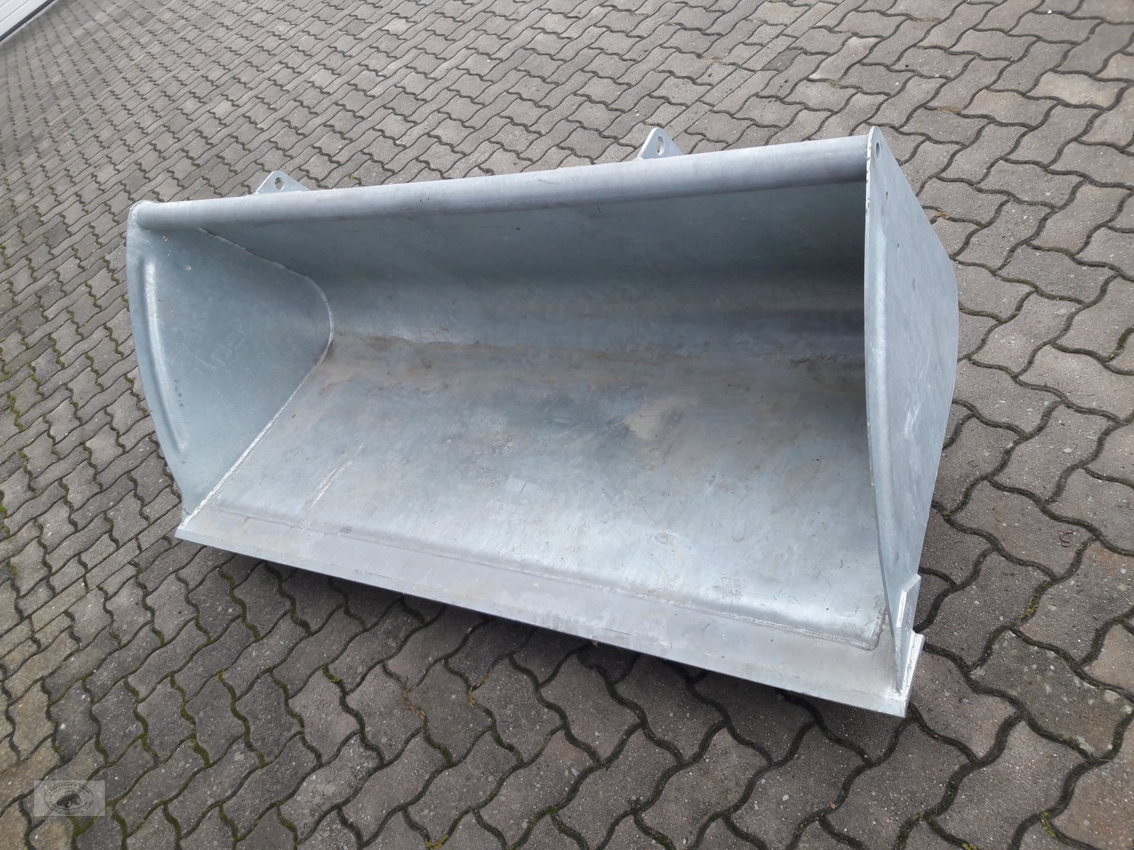 Frontlader des Typs Fliegl Schwergutschaufel 2m breit , für Eurofang, verzinkt., Gebrauchtmaschine in Tschirn (Bild 3)