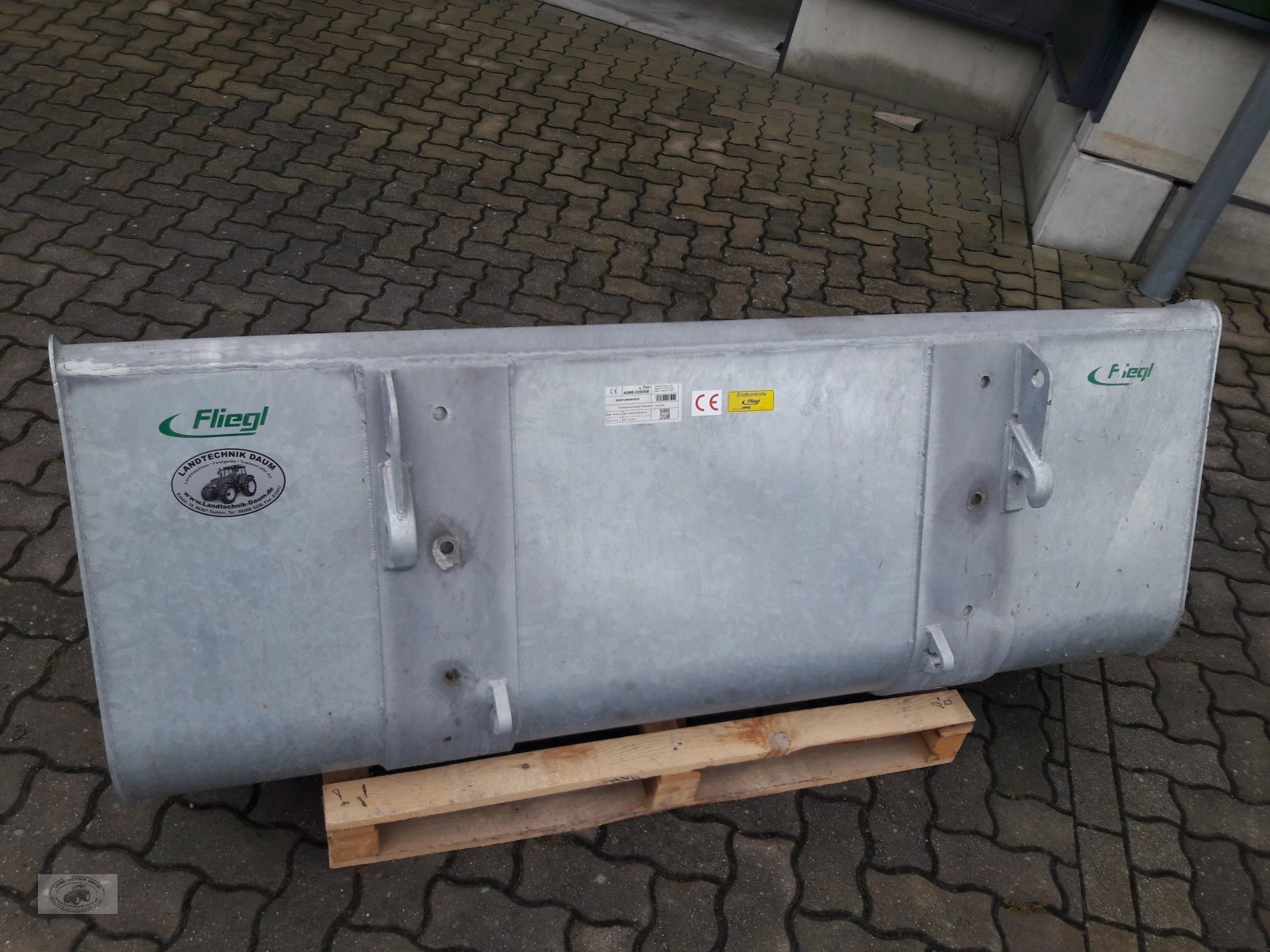 Frontlader tip Fliegl Schwergutschaufel 2m breit , für Eurofang, verzinkt., Gebrauchtmaschine in Tschirn (Poză 5)