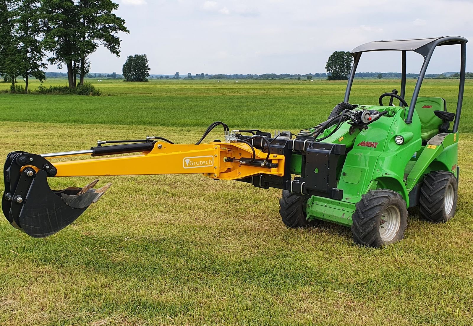 Frontlader of the type Grutech Ausleger / digging arm, Gebrauchtmaschine in Michałowo (Picture 4)