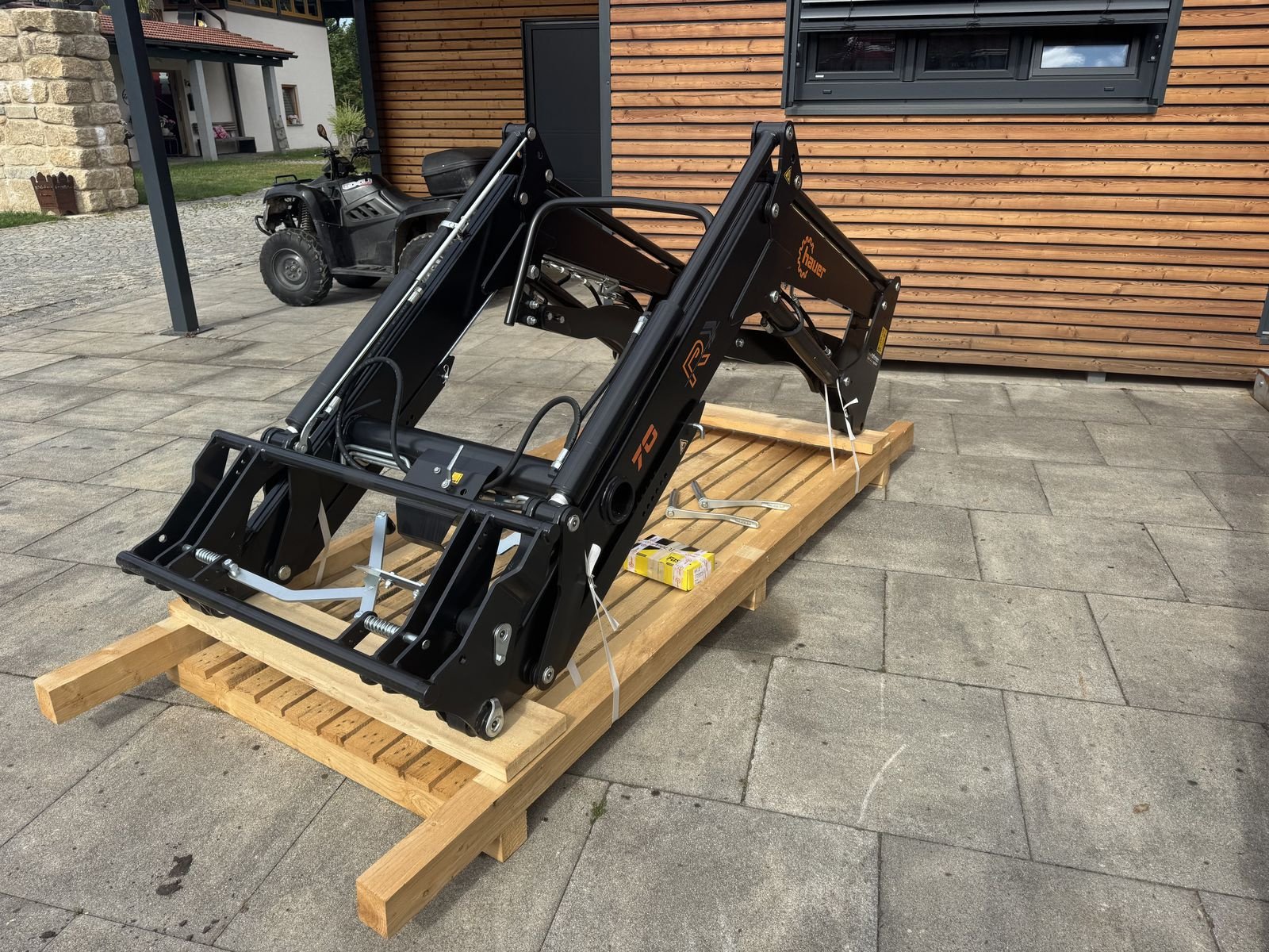 Frontlader of the type Hauer POM R 70, Neumaschine in Saldenburg (Picture 2)