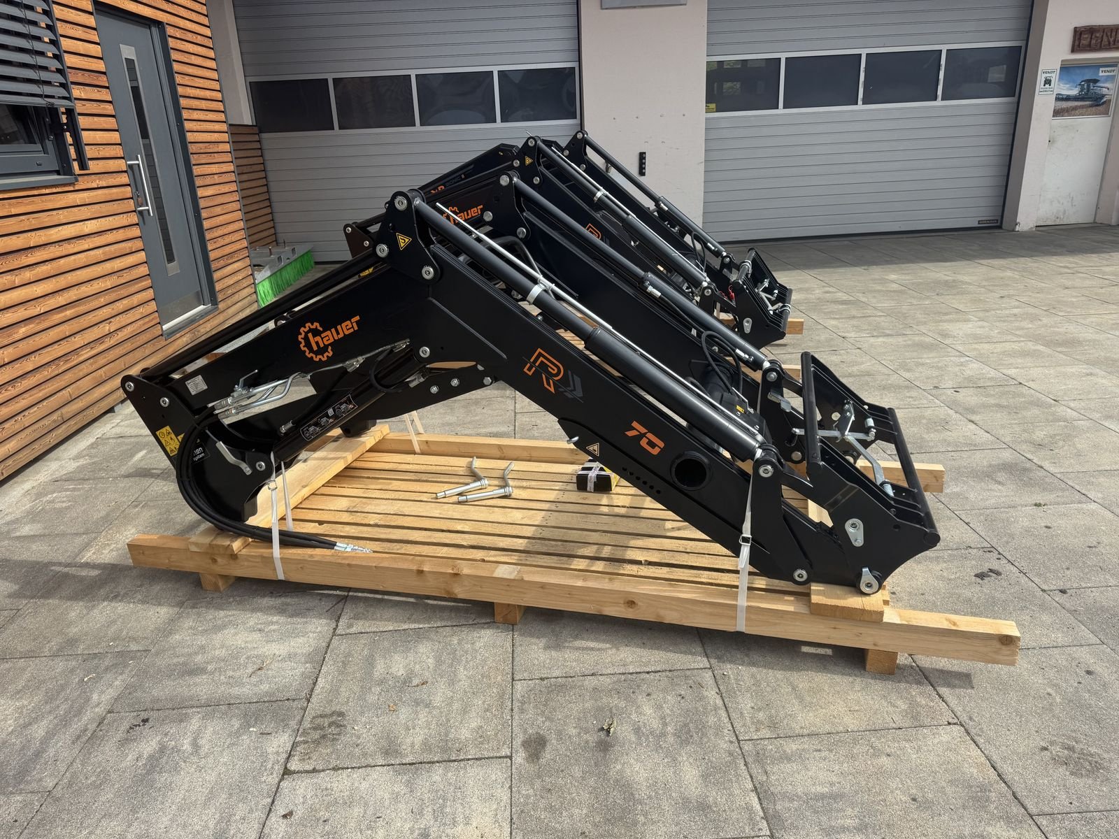 Frontlader of the type Hauer POM R 70, Neumaschine in Saldenburg (Picture 5)