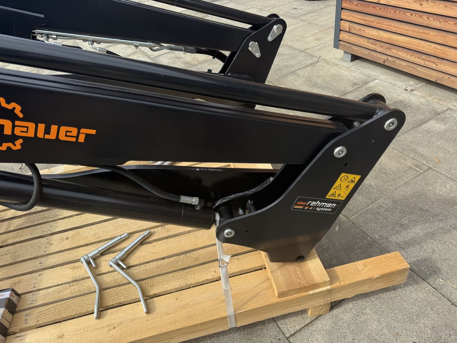 Frontlader of the type Hauer POM R 70, Neumaschine in Saldenburg (Picture 3)