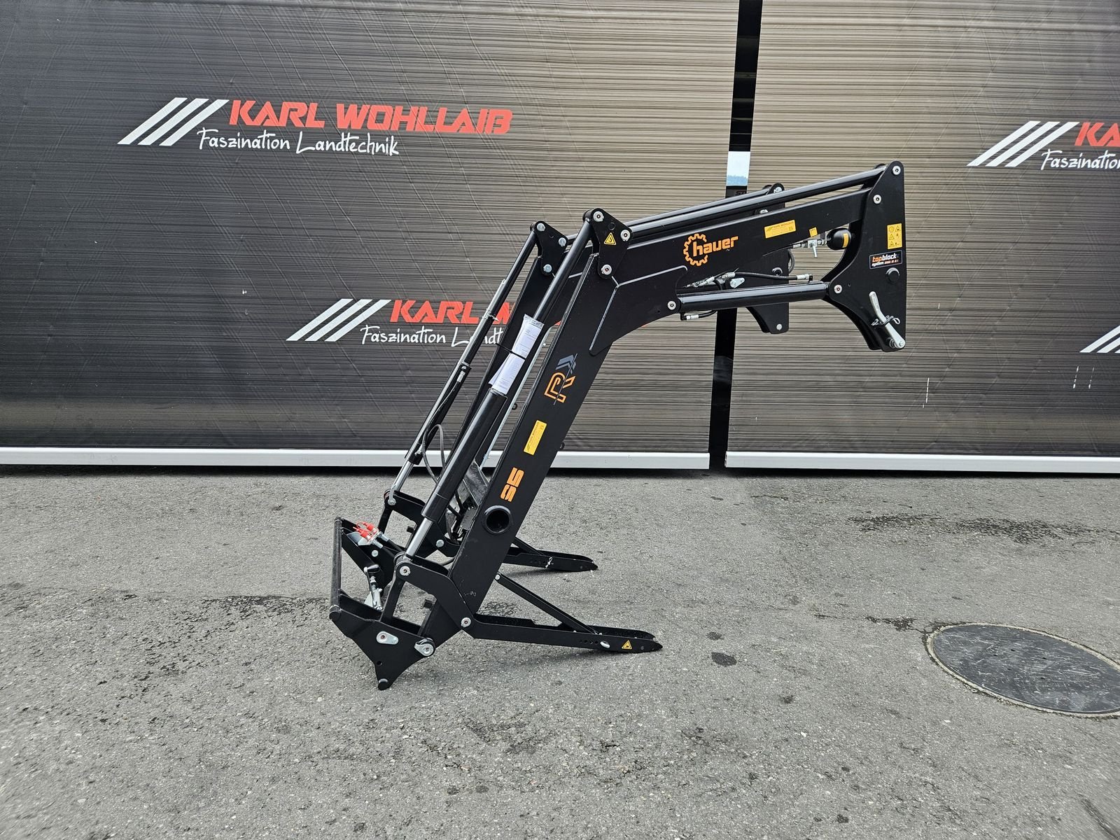 Frontlader des Typs Hauer Pom R 95, Neumaschine in Sulzberg (Bild 2)