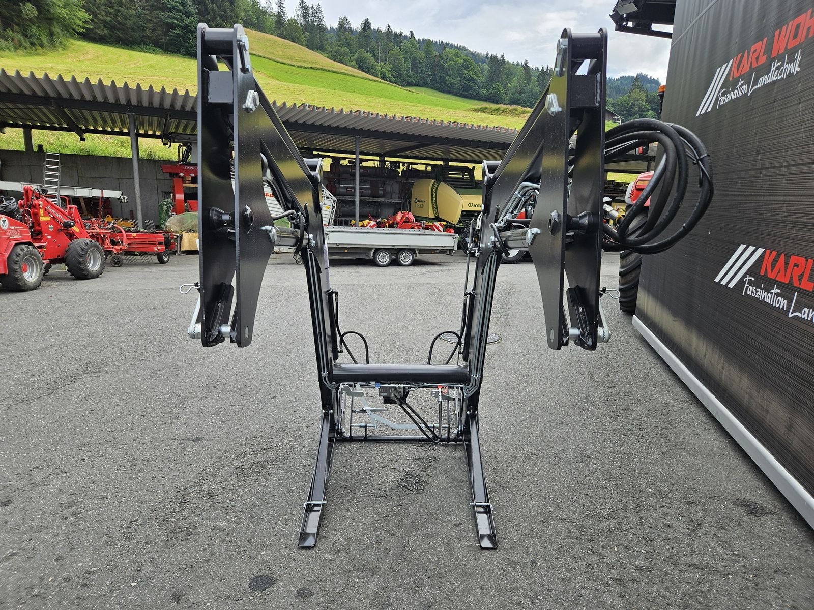 Frontlader des Typs Hauer Pom R 95, Neumaschine in Sulzberg (Bild 12)