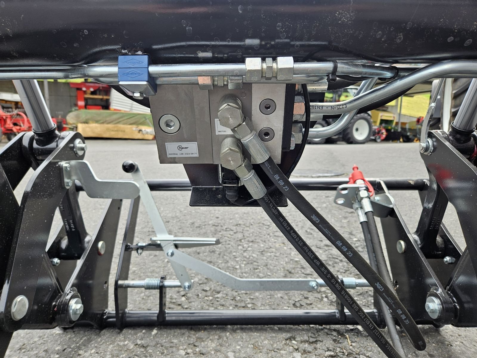 Frontlader des Typs Hauer Pom R 95, Neumaschine in Sulzberg (Bild 16)