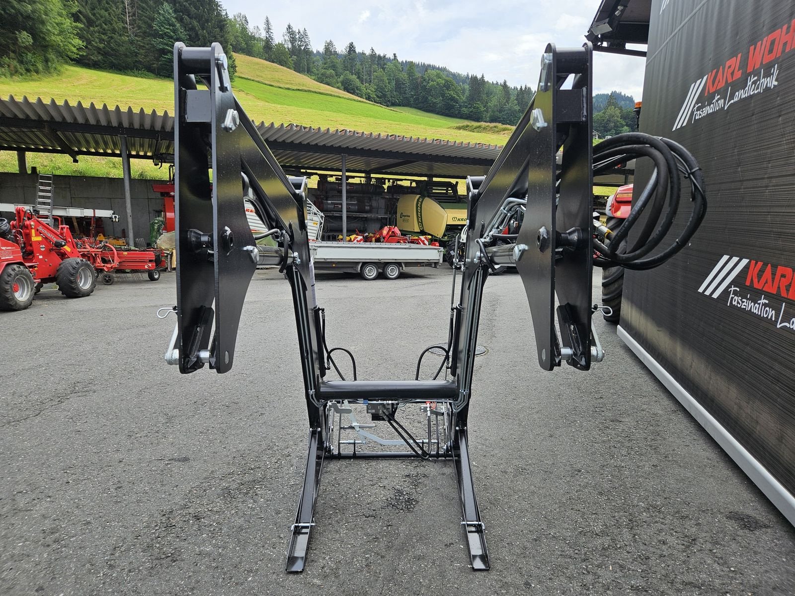 Frontlader des Typs Hauer Pom R 95, Neumaschine in Sulzberg (Bild 13)