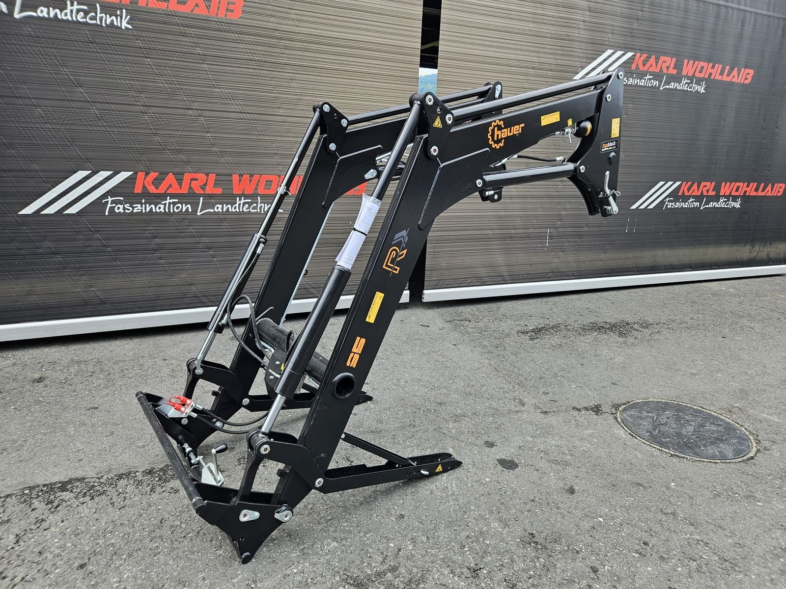 Frontlader des Typs Hauer Pom R 95, Neumaschine in Sulzberg (Bild 14)