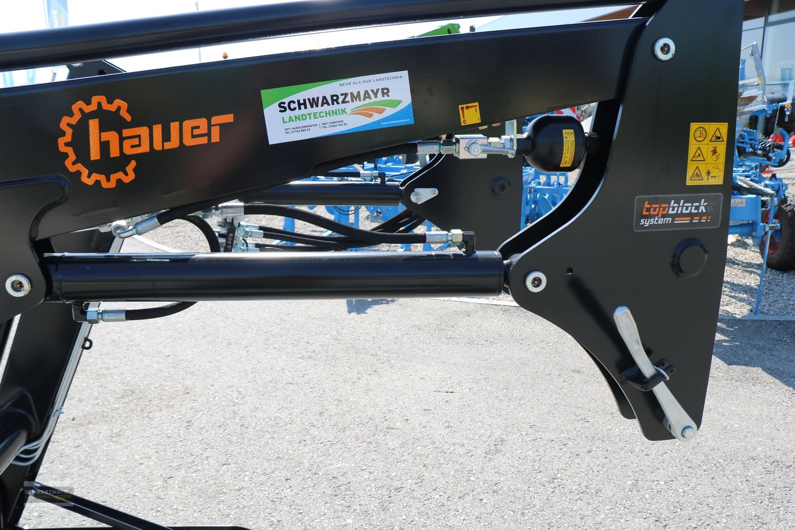 Frontlader van het type Hauer POM-R70, Neumaschine in Aurolzmünster (Foto 9)