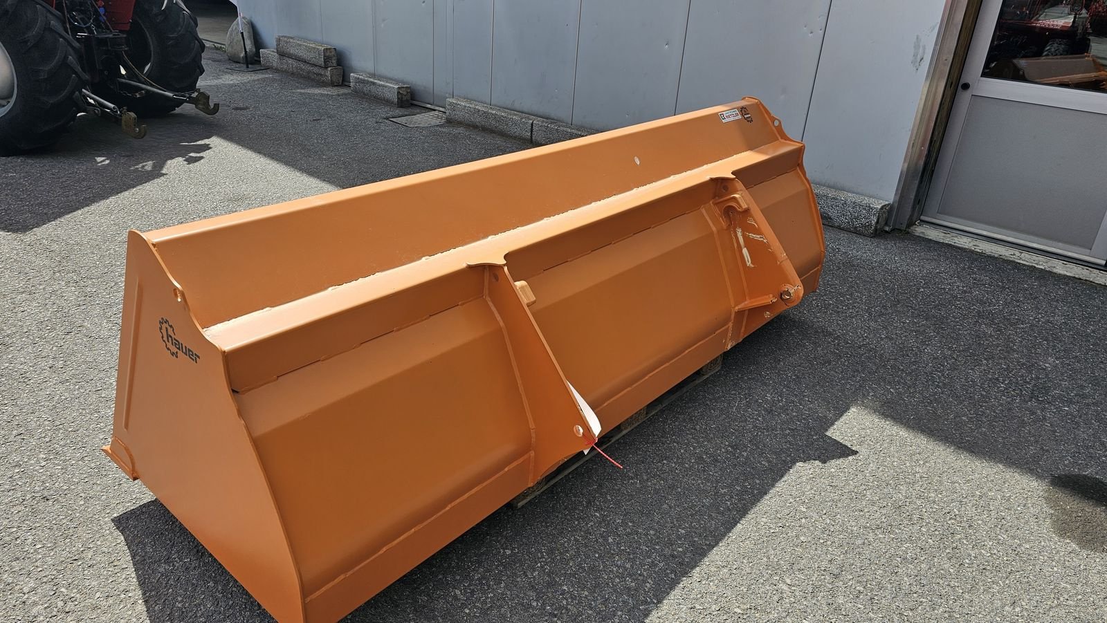 Frontlader of the type Hauer Schaufel 2.6m, Neumaschine in Ried im Oberinntal (Picture 4)