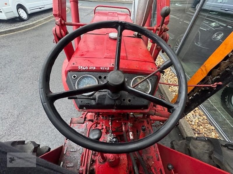 Frontlader typu IHC 353 F4 Schlepper Traktor Oldtimer Frontlader H- Kennzeichen, Gebrauchtmaschine v Gevelsberg (Obrázok 11)