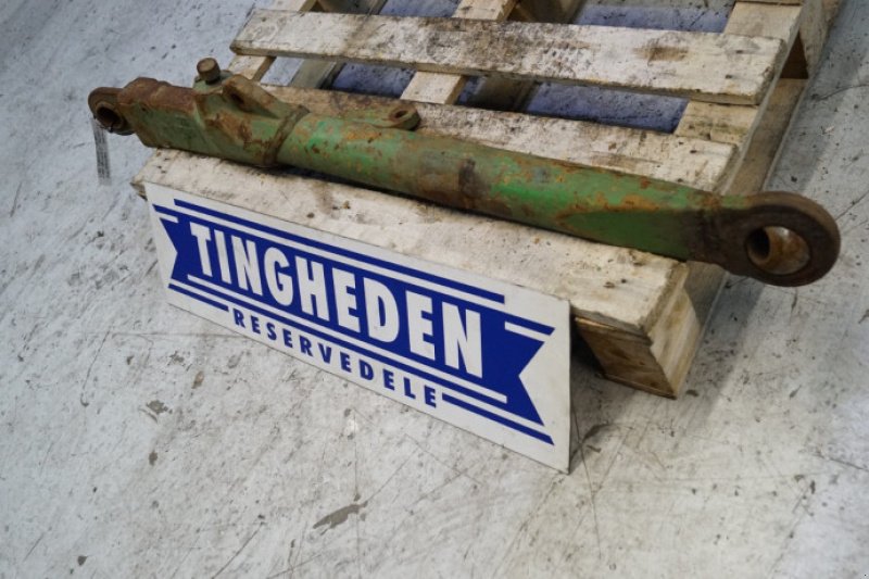 Frontlader of the type John Deere 4040, Gebrauchtmaschine in Hemmet (Picture 3)