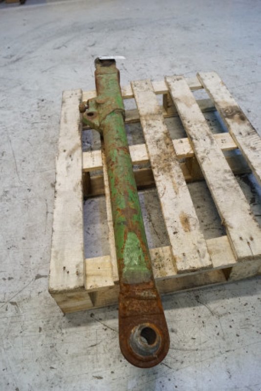 Frontlader of the type John Deere 4040, Gebrauchtmaschine in Hemmet (Picture 8)