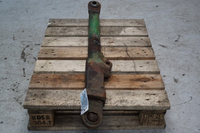 Frontlader of the type John Deere 4040, Gebrauchtmaschine in Hemmet (Picture 3)